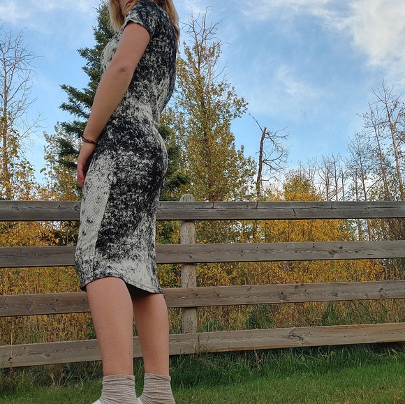 Zara | Casual dress - Picture 2 of 4